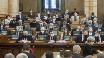 Egységes parlamenti performansszal hangolódott az ünnepekre a Jobbik frakciója