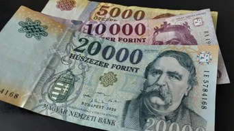 Jobbikos részsiker: léptünk egyet az ingyenes bankolás felé!