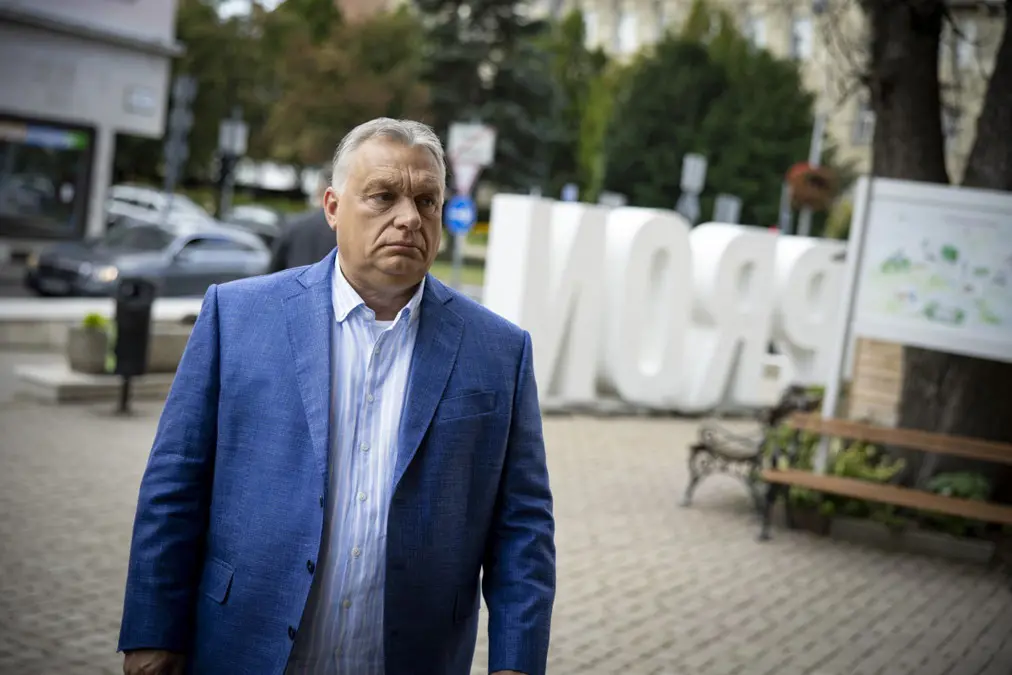 Orbán Viktor a rádióban is hallgat a tervezett lakosságcseréről a magyarok kárára