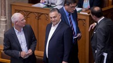 Orbán vonja vissza törvényjavaslatait